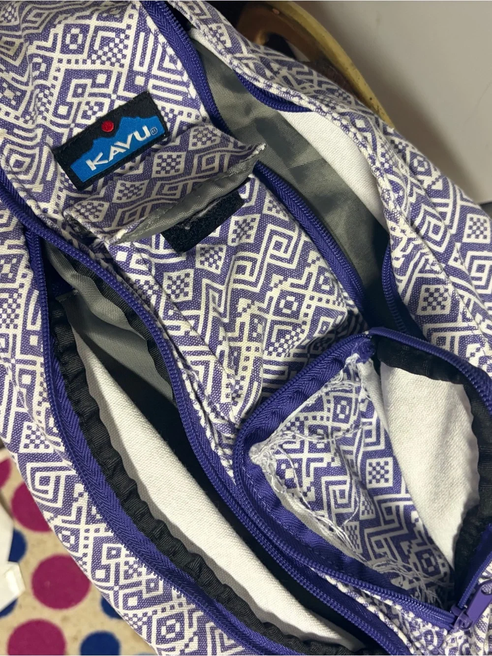 Kavu sling bag